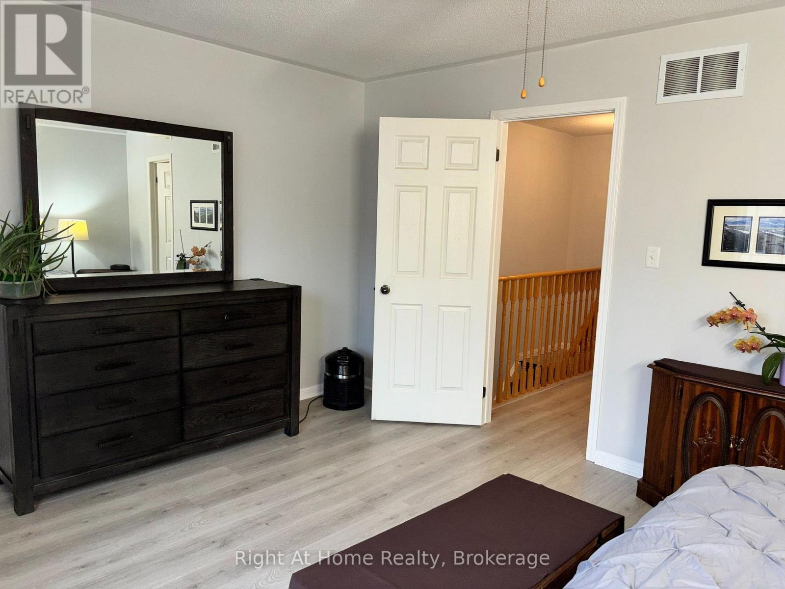 19- 23 Connell Lane, Clarington, ON photo 15