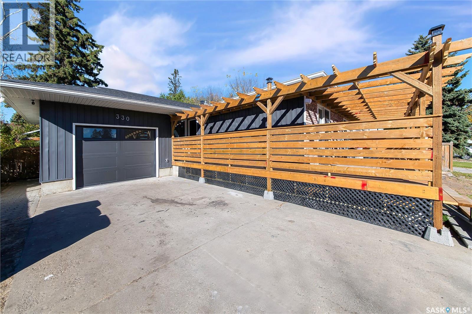 330 Acadia DRIVE - 39