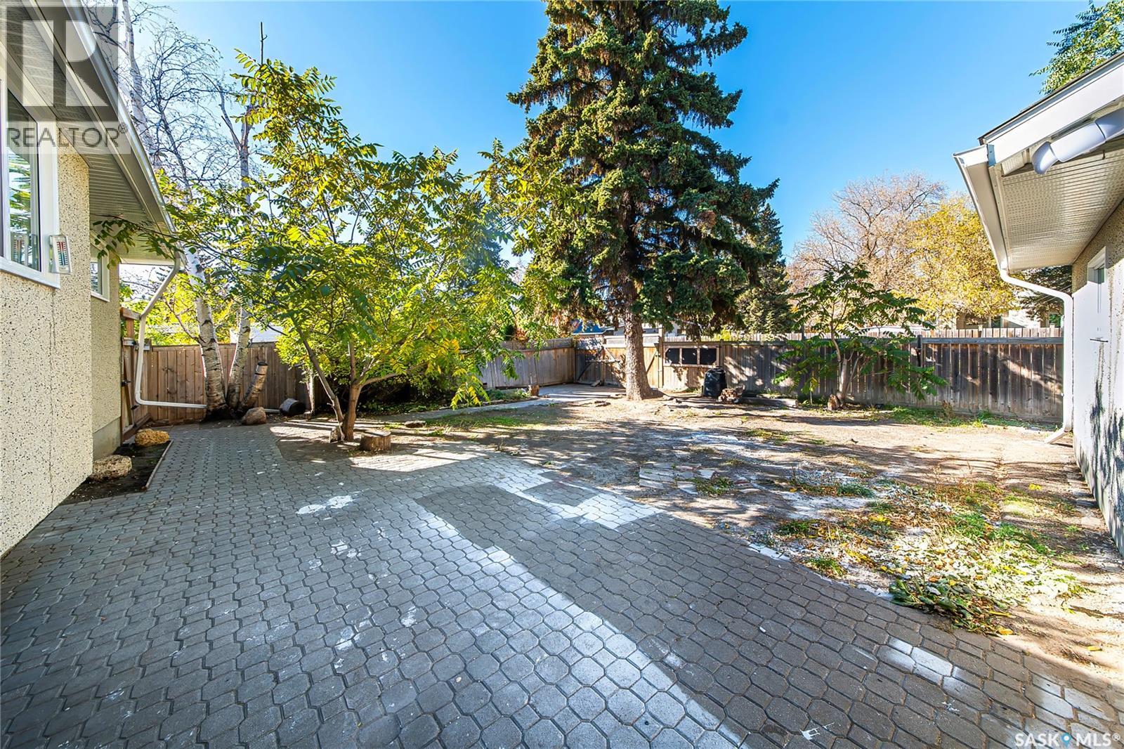 330 Acadia DRIVE - 46
