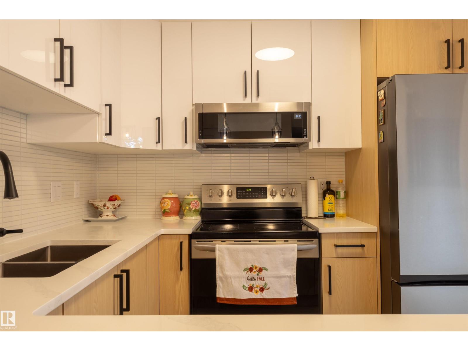 10619 35 AV NW, Edmonton — photo 14