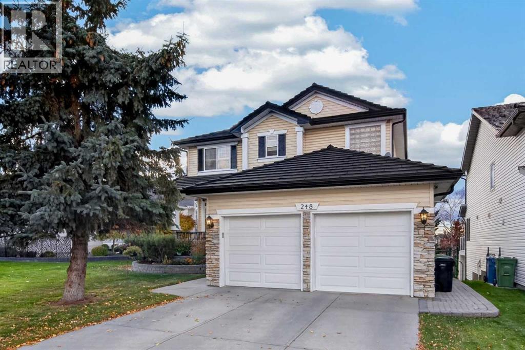 248 Douglas Woods Hill SE, Calgary, Alberta, T2Z3B1