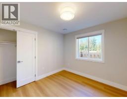 4pc Bathroom - 4120 Beausejour Avenue, Powell River, BC V8A0A8 Photo 6