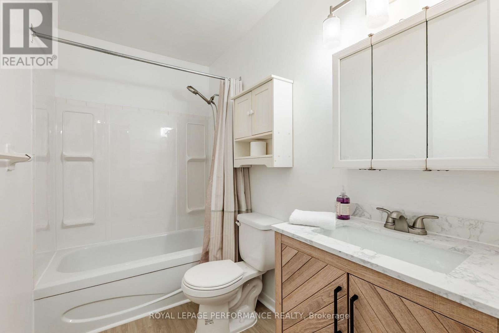 210 - 220 KENYON STREET, North Glengarry — photo 12