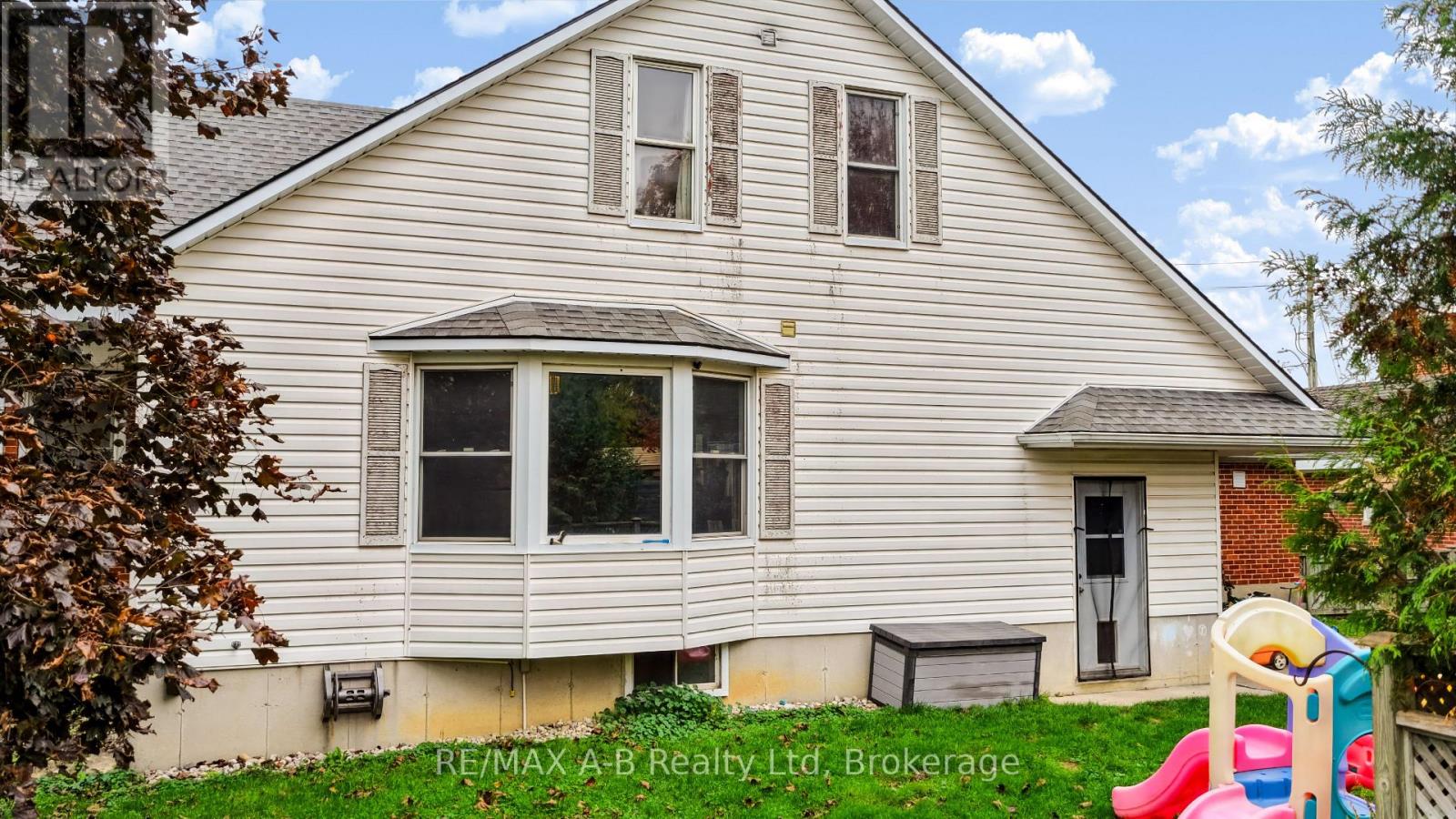77 Gidley Street East — photo 36