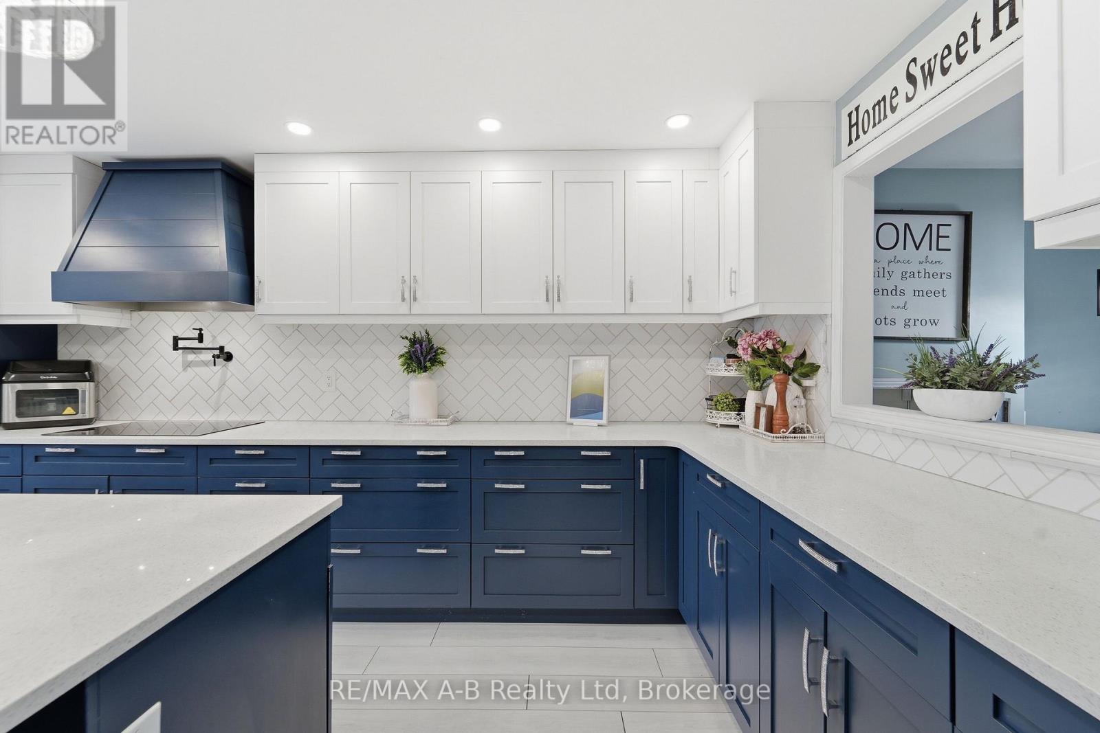 77 GIDLEY STREET E, South Huron (Exeter) — photo 9