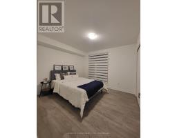 60 Hooyo Terrace, Toronto, ON M6A0E2 Photo 13