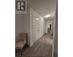60 Hooyo Terrace, Toronto, ON M6A0E2 Photo 16
