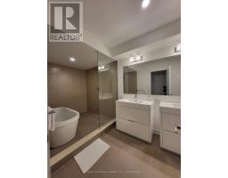 60 Hooyo Terrace, Toronto, ON M6A0E2 Photo 17