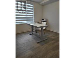 60 Hooyo Terrace, Toronto, ON M6A0E2 Photo 19