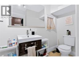 27 Forsyth Avenue S, Hamilton, ON L8S2A4 Photo 17