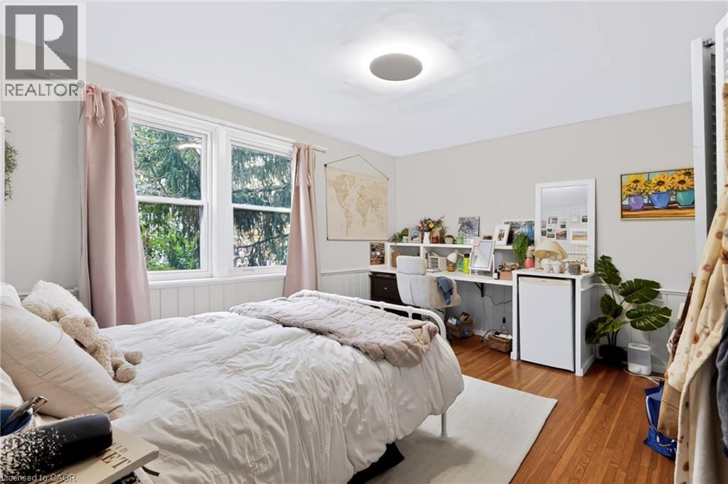 27 Forsyth Avenue South — photo 21