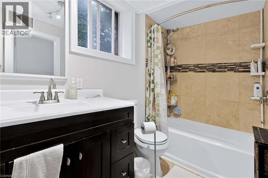 27 Forsyth Avenue South — photo 24
