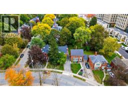 27 Forsyth Avenue S, Hamilton, ON L8S2A4 Photo 42