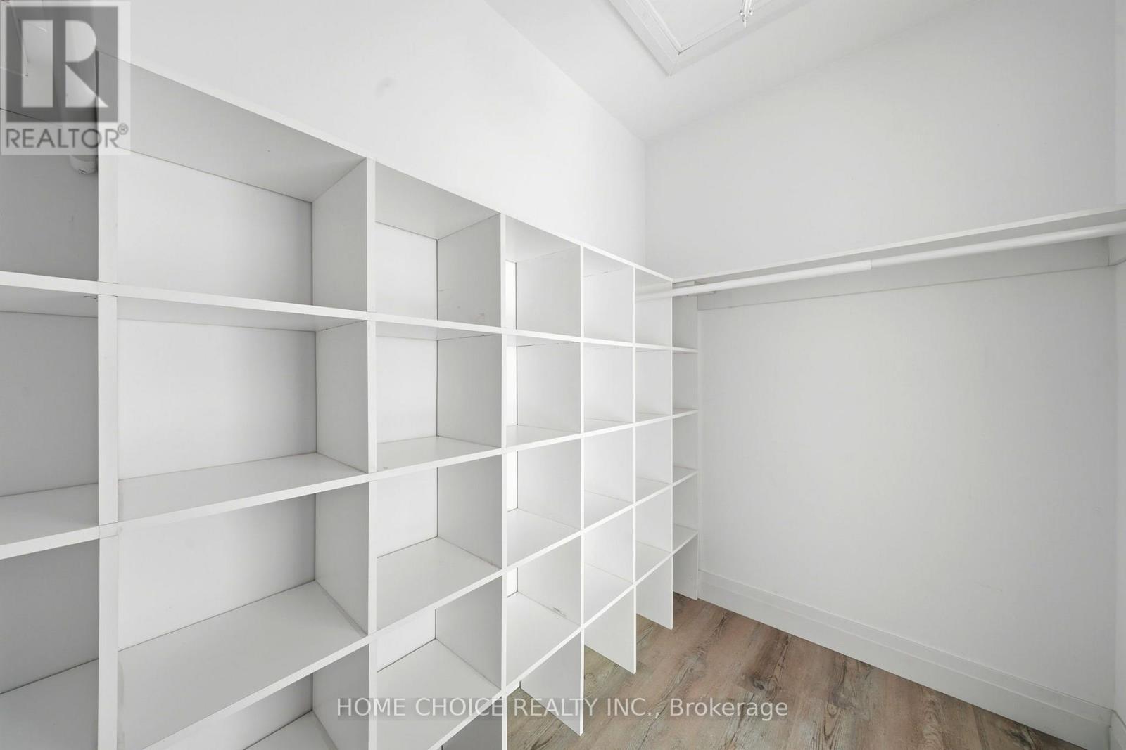 753 FIFTH AVENUE - 25