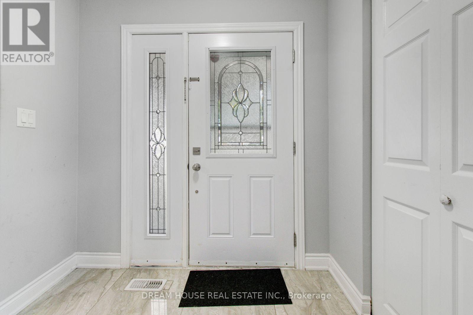 3764 Wyewood Road, Mississauga, ON photo 5