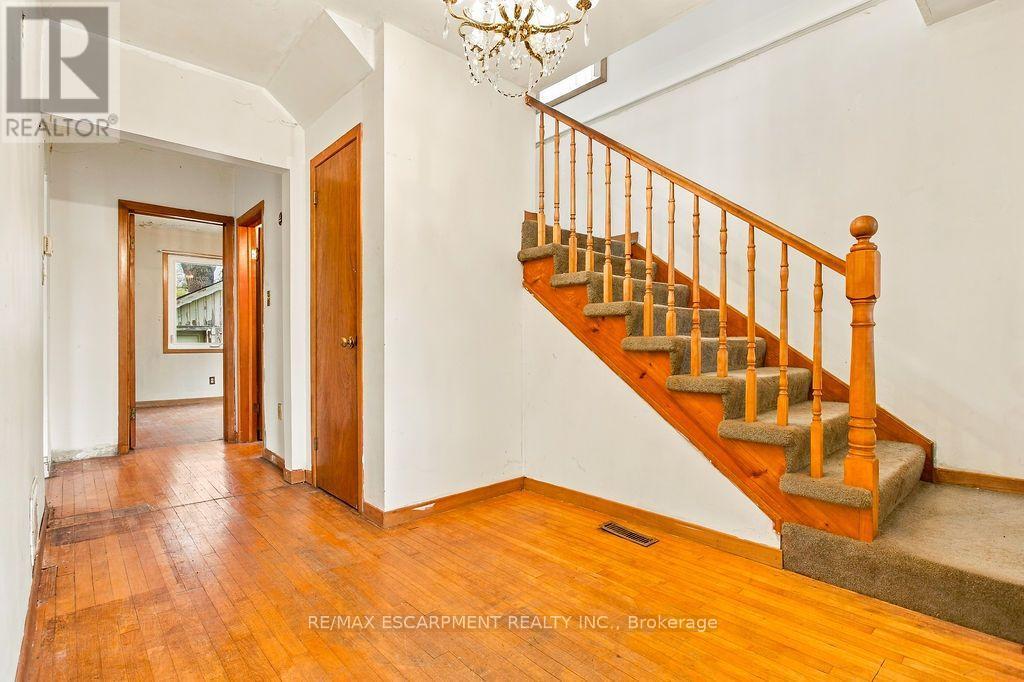 1353 Birch Avenue, Burlington, ON photo 4