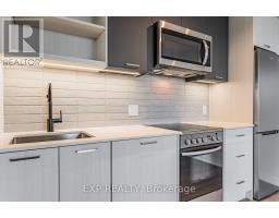803 - 2300 St Clair Avenue W, Toronto, ON M6N1K8 Photo 14