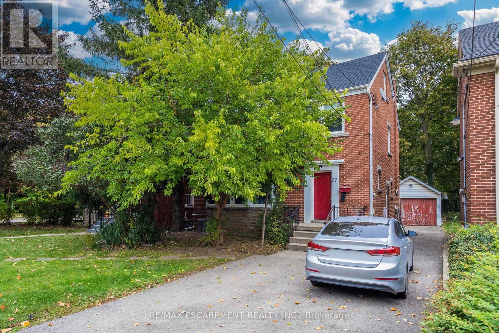 27 Forsyth Avenue South, Hamilton, ON