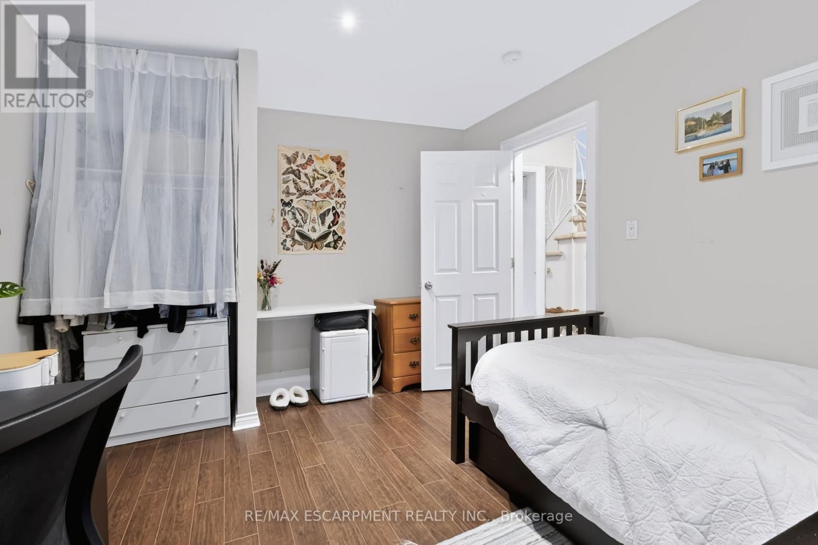 27 Forsyth Avenue South, Hamilton, ON photo 14