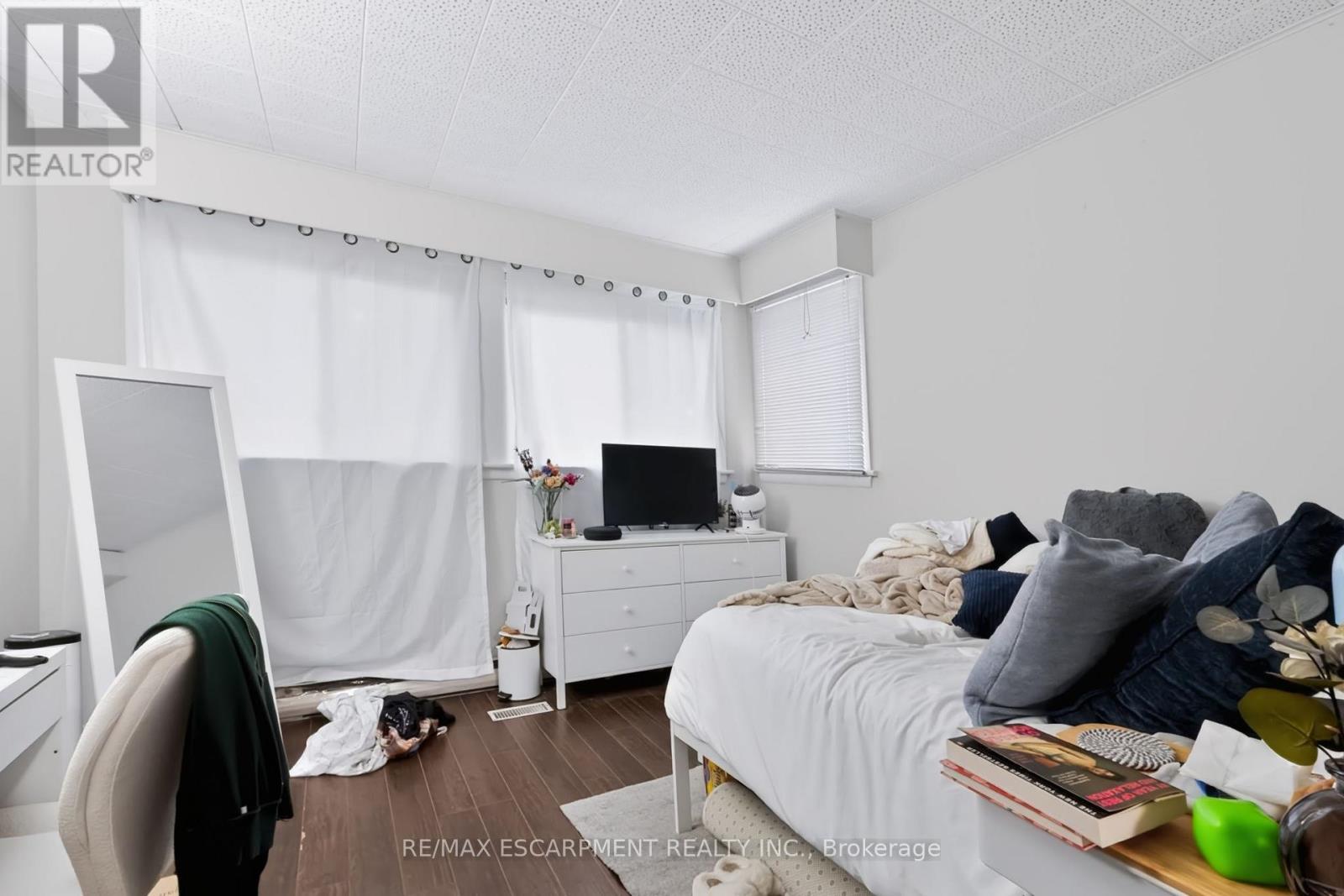 27 Forsyth Avenue South, Hamilton, ON photo 15