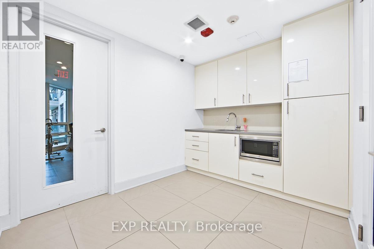 377 Madison Avenue — photo 21