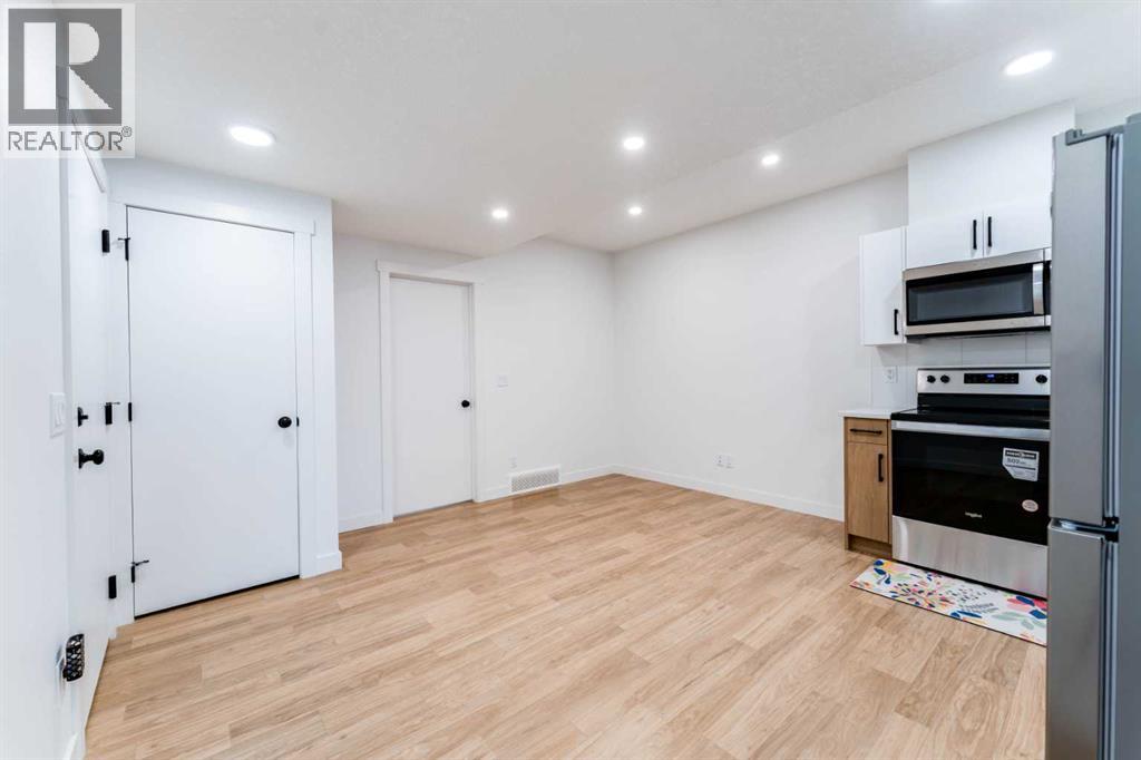 452 Tekarra Drive NW - photo 38