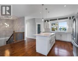 1160 Dunsterville Ave, Saanich, BC V8Z2W7 Photo 27