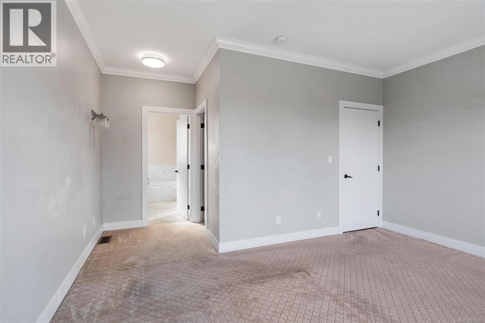 1160 Dunsterville Ave - 34