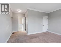 1160 Dunsterville Ave, Saanich, BC V8Z2W7 Photo 34