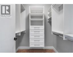 1160 Dunsterville Ave, Saanich, BC V8Z2W7 Photo 37