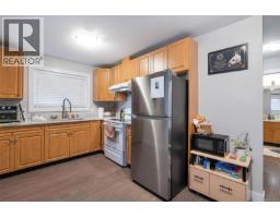 1160 Dunsterville Ave, Saanich, BC V8Z2W7 Photo 58