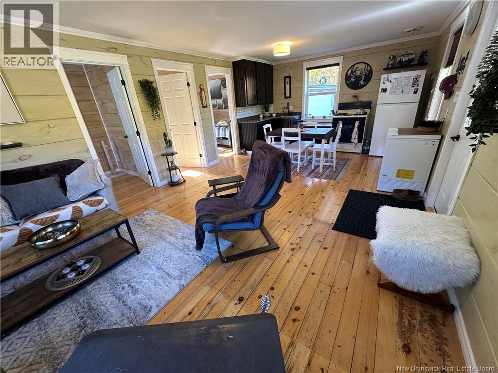 156 Russiantown Road - 16