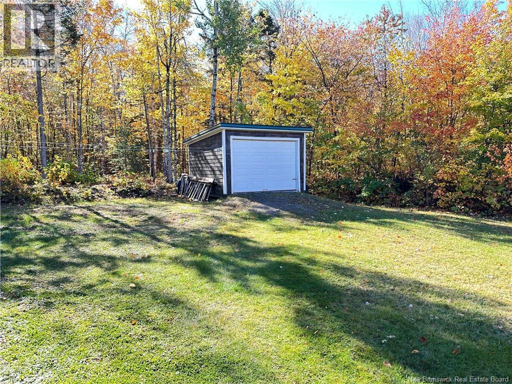 156 Russiantown Road - 36