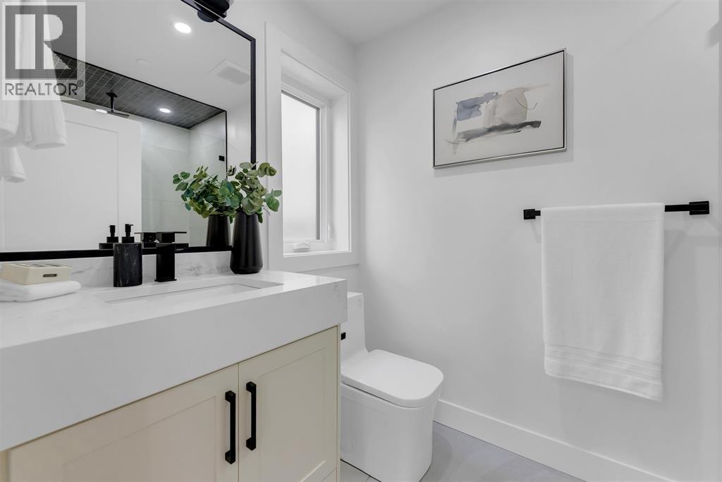Photo of 2 2888 E 6TH AVENUE 24