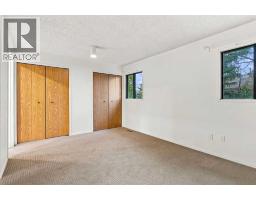 69 Glamis Gardens Sw, Calgary, AB T3E6S4 Photo 35