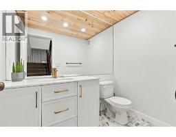 69 Glamis Gardens Sw, Calgary, AB T3E6S4 Photo 28