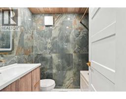 69 Glamis Gardens Sw, Calgary, AB T3E6S4 Photo 37