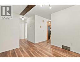 69 Glamis Gardens Sw, Calgary, AB T3E6S4 Photo 18
