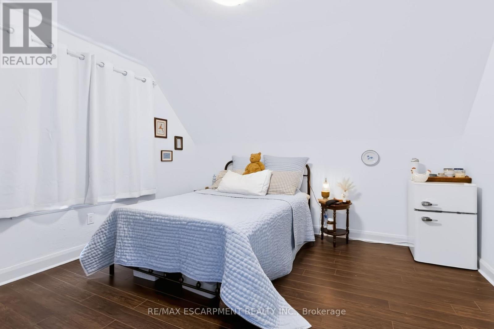 23 Forsyth Avenue South, Hamilton, ON photo 19
