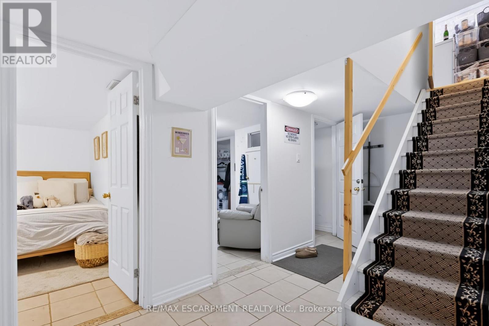 23 Forsyth Avenue South, Hamilton, ON photo 24
