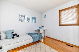 438 Novavista Drive, Winnipeg, MB R2N3V9 Photo 31