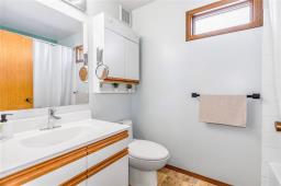 438 Novavista Drive, Winnipeg, MB R2N3V9 Photo 42