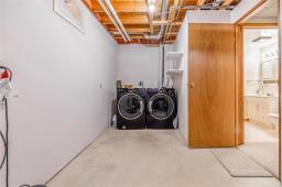 438 Novavista Drive, Winnipeg, MB R2N3V9 Photo 45