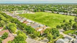438 Novavista Drive, Winnipeg, MB R2N3V9 Photo 9