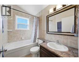 2445 Cherokee Drive Nw, Calgary, AB T2L0X6 Photo 20