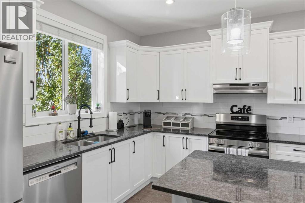 1305 Coopers Drive SW, Airdrie — photo 17