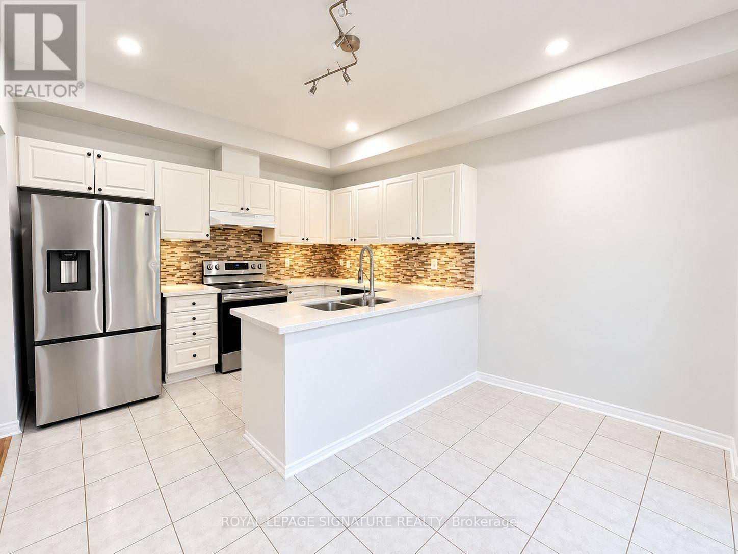 454 HUNTINGTON RIDGE DRIVE, Mississauga (Hurontario) — photo 6