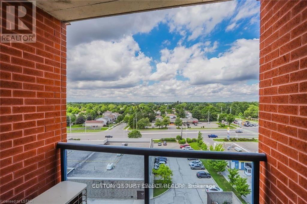 1007 - 30 CHAPMAN COURT, London North (North I) — photo 10