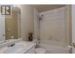 1007 - 30 Chapman Court, London North, ON N6G4Y4 Photo 9