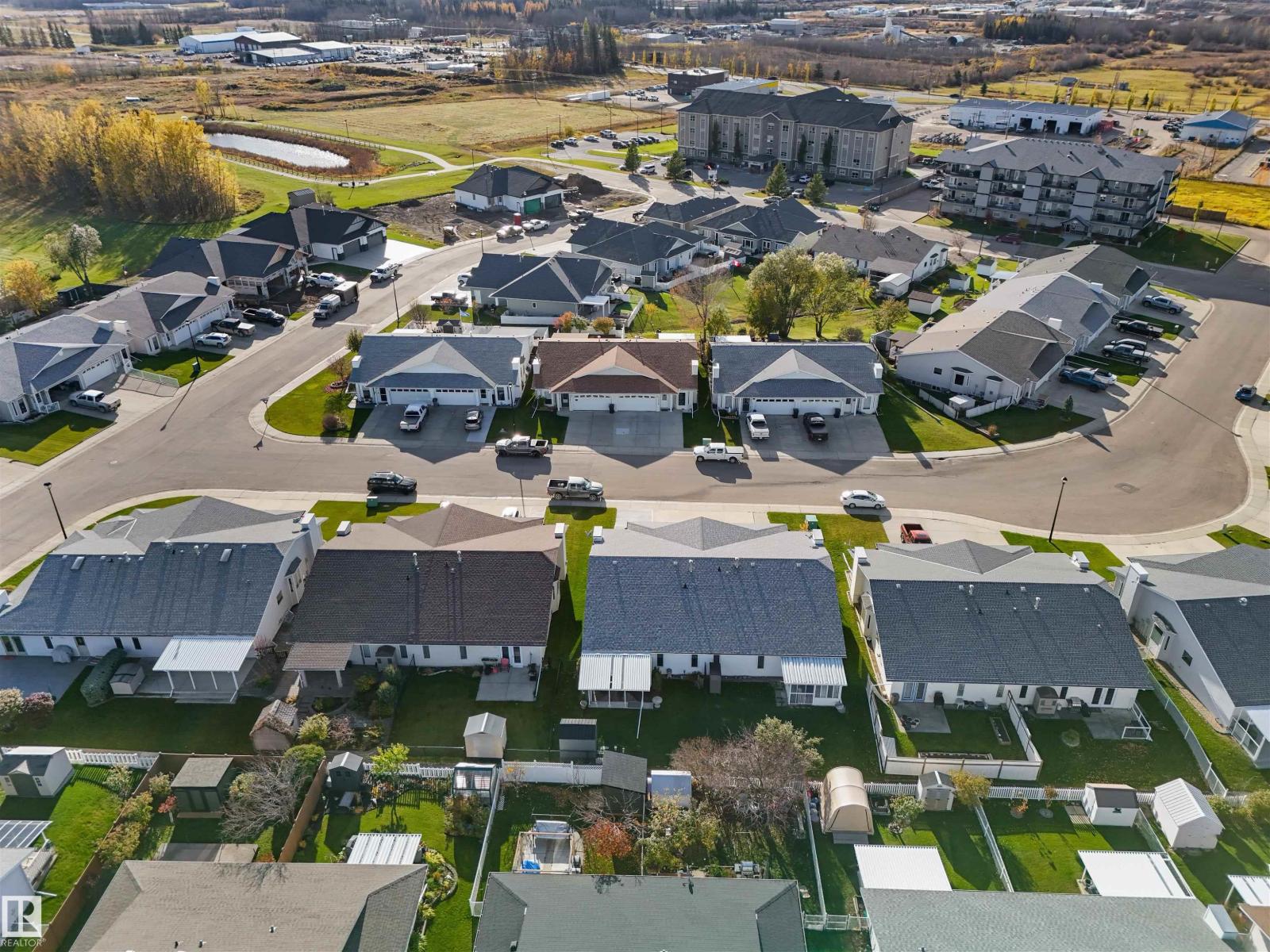 3909 46 ST - 8